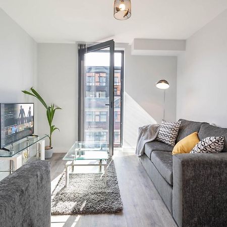 New Build - 2 Bed Snug Modern Apartment - Juliet Balcony - Roof Top Terrace - Digbeth, Birmingham City Centre - Free Netflix & Smart Tv 外观 照片
