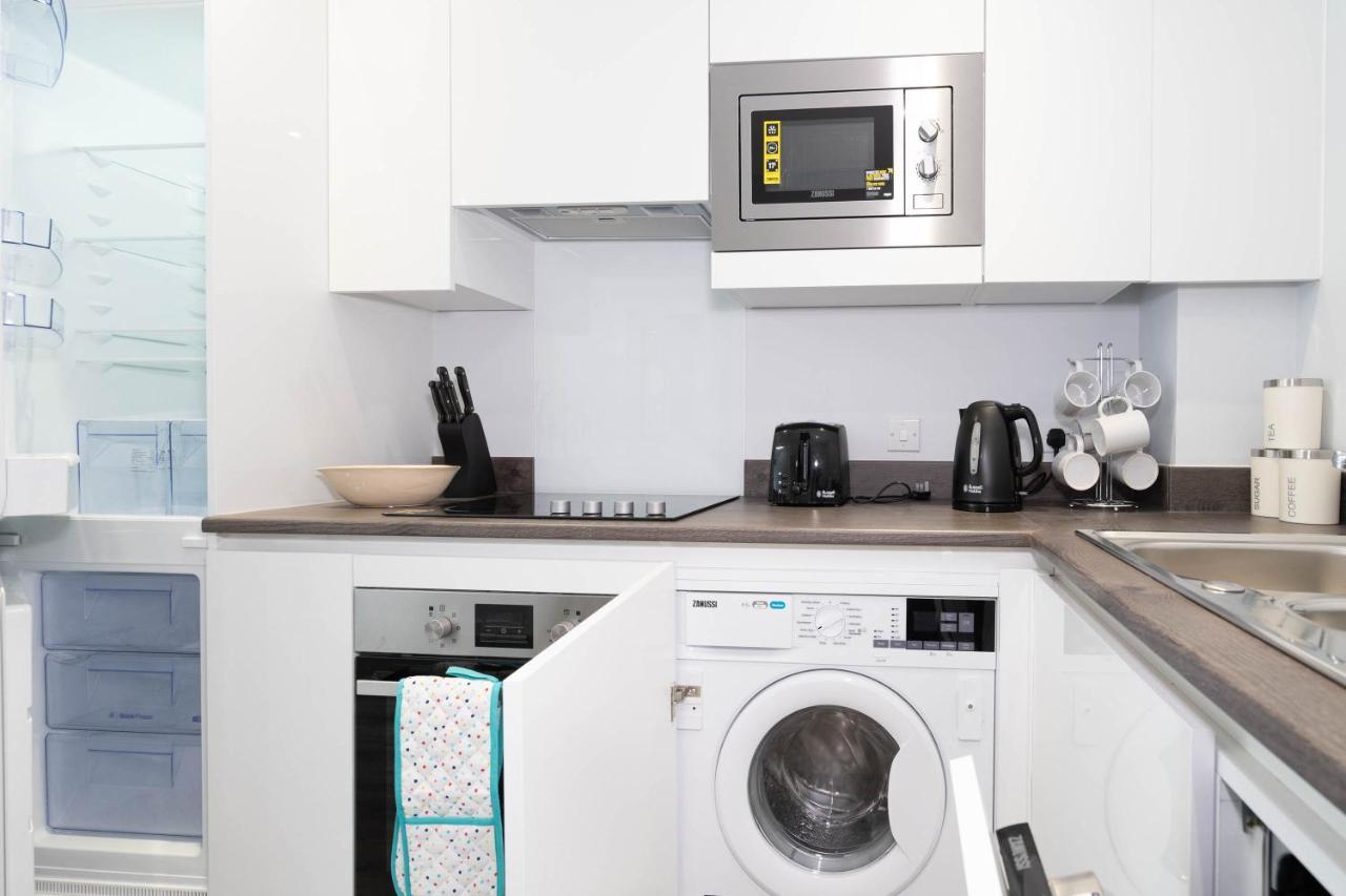New Build - 2 Bed Snug Modern Apartment - Juliet Balcony - Roof Top Terrace - Digbeth, Birmingham City Centre - Free Netflix & Smart Tv 外观 照片