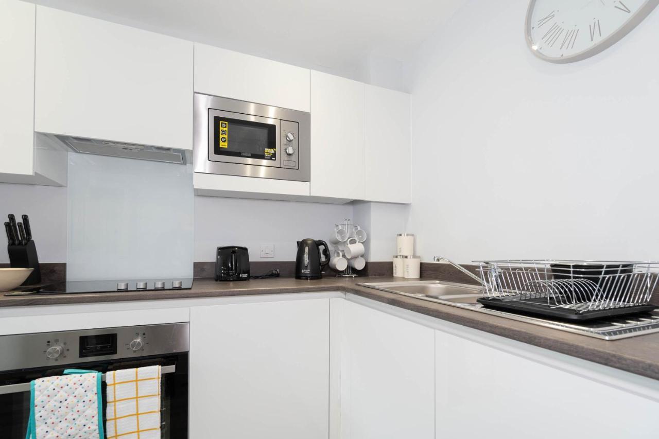 New Build - 2 Bed Snug Modern Apartment - Juliet Balcony - Roof Top Terrace - Digbeth, Birmingham City Centre - Free Netflix & Smart Tv 外观 照片
